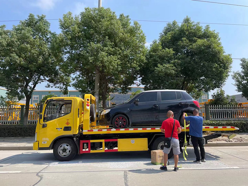 車輛突然無法啟動(dòng)？緊急拖車救援指南