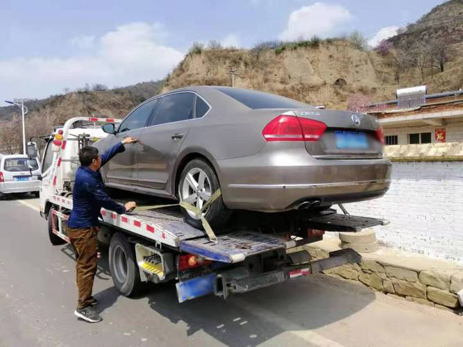 韶關(guān)道路救援：24小時專業(yè)緊急服務(wù)，快速響應(yīng)您的困境